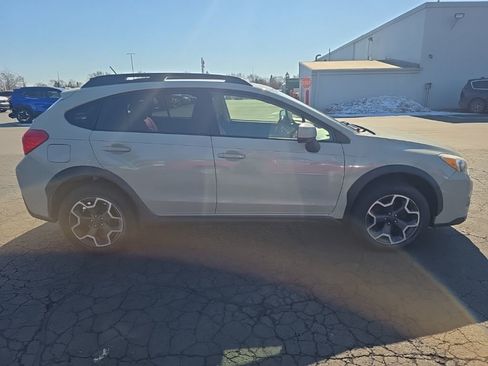 Used 2014 Subaru Crosstrek 2.0i Premium w/ Moonroof Package image 4