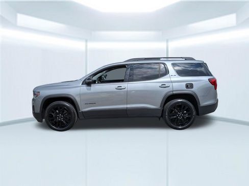 Used 2023 GMC Acadia SLE w/ Driver Convenience Package FWD image 2