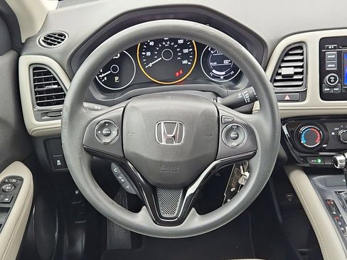 Certified 2022 Honda HR-V LX image 28
