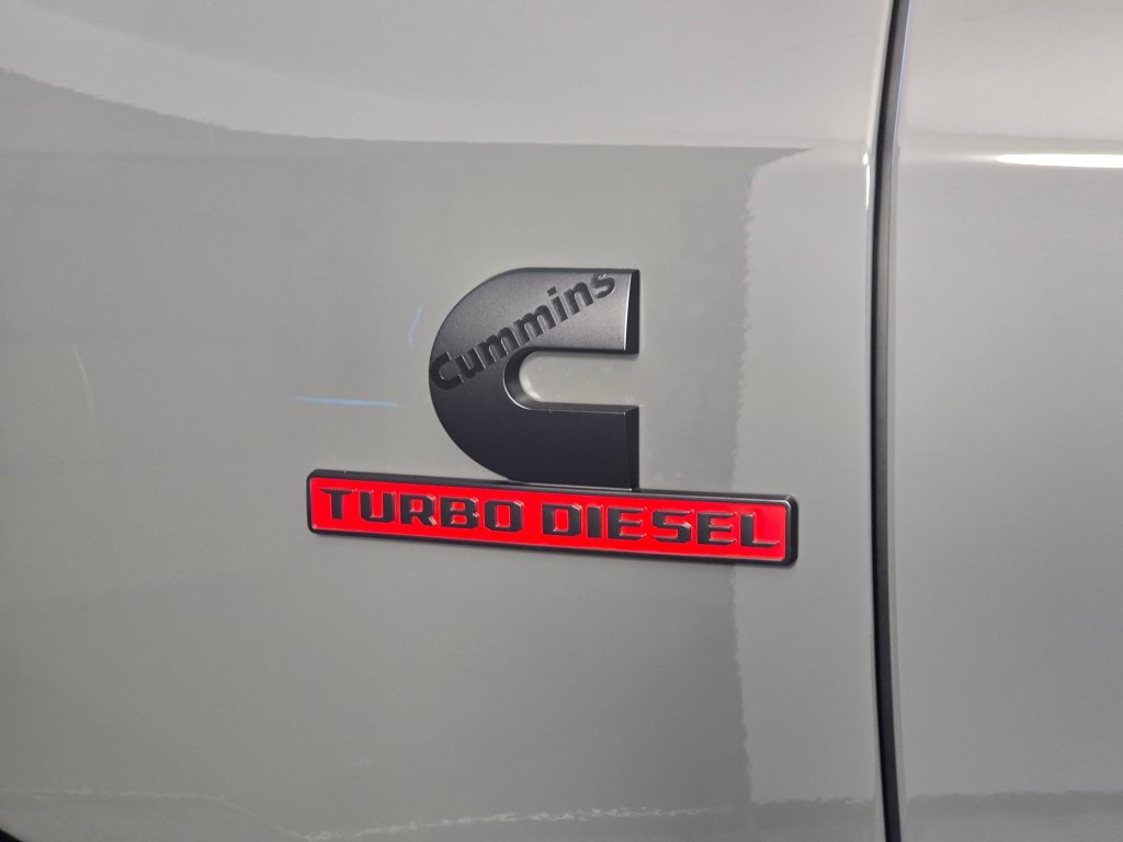 New 2026 RAM 2500 Laramie w/ Night Edition AWD/4WD image 17