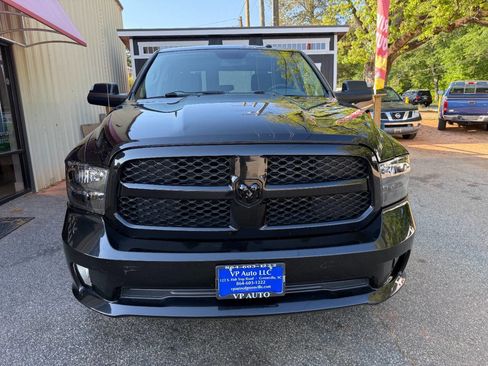 Used 2016 RAM 1500 Express w/ Black Ram 1500 Express Group AWD/4WD image 2