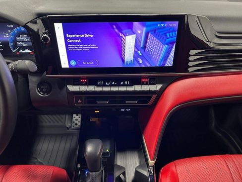 Used 2025 Toyota Camry XSE image 25