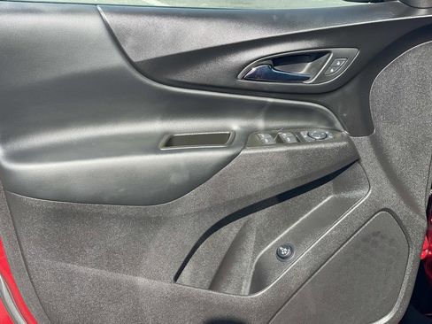 Used 2024 Chevrolet Equinox LT image 22