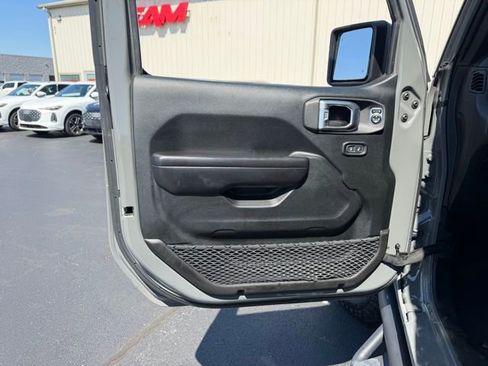 Used 2021 Jeep Wrangler Unlimited Rubicon image 20