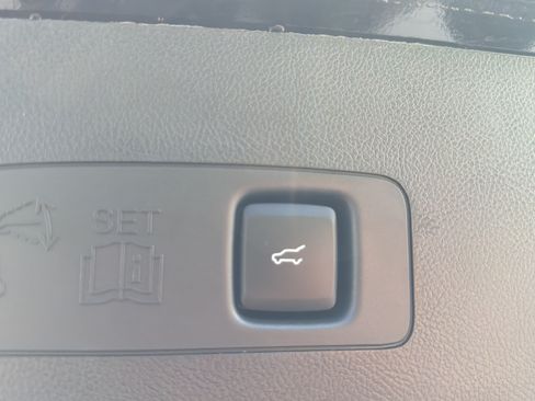 Used 2025 Lincoln Corsair FWD w/ Equipment Group 101A image 51