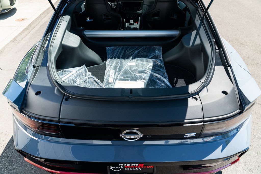 Certified 2024 Nissan Z Performance w/ Floor Mat Package RWD image 7