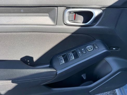 Used 2024 Honda Civic Sport image 14