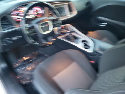 Used 2022 Dodge Challenger GT AWD/4WD image 18