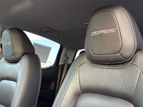 Used 2021 Chevrolet Colorado ZR2 image 11