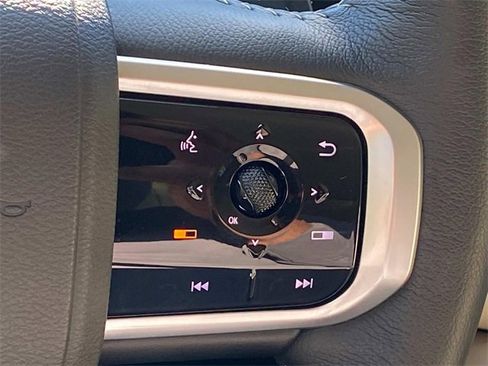 Used 2025 Nissan Armada Platinum image 22