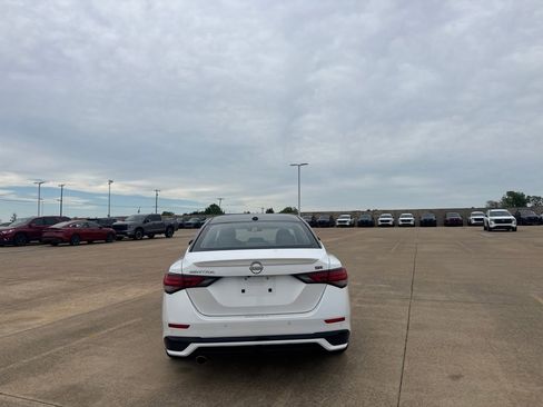 Certified 2024 Nissan Sentra SR w/ SR Premium Package FWD image 18