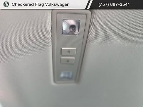 Used 2022 Volkswagen Jetta SE FWD image 28
