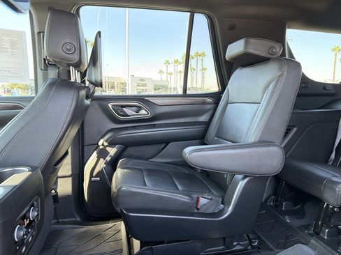 Used 2024 Chevrolet Tahoe LT w/ Luxury Package AWD/4WD image 11