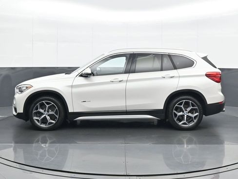 Used 2018 BMW X1 xDrive28i w/ Premium Package image 3