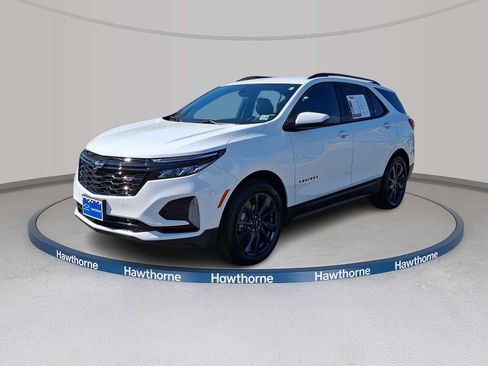 Used 2024 Chevrolet Equinox RS w/ LPO, Floor Liner Package AWD/4WD image 3
