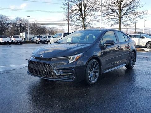 New 2026 Toyota Corolla SE image 2