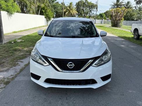 Used 2019 Nissan Sentra S FWD image 4
