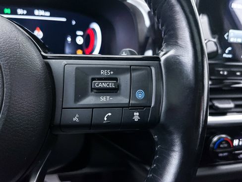 Used 2022 Nissan Pathfinder Platinum w/ Cargo Package image 32