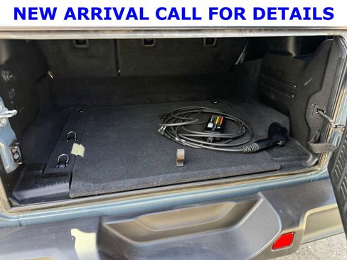 Used 2025 Jeep Wrangler Unlimited Sahara image 12