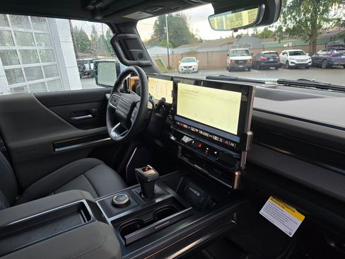 New 2025 GMC Hummer EV 3X image 11