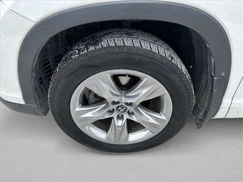 Used 2016 Toyota Highlander Limited Platinum image 9