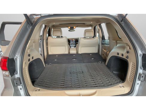 Used 2020 Jeep Grand Cherokee Limited RWD image 31
