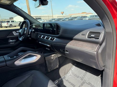 Used 2022 Mercedes-Benz GLS 450 4MATIC image 17