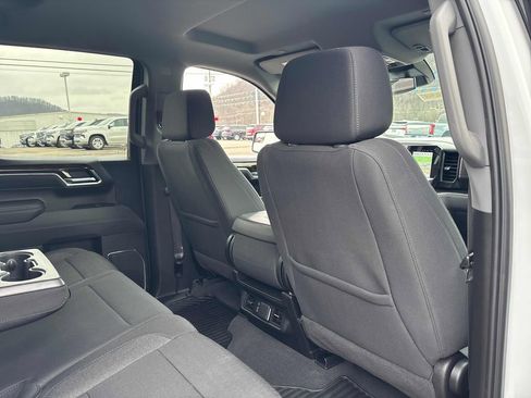 Used 2025 GMC Sierra 1500 Elevation image 28