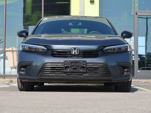 Used 2024 Honda Civic Sport image 2