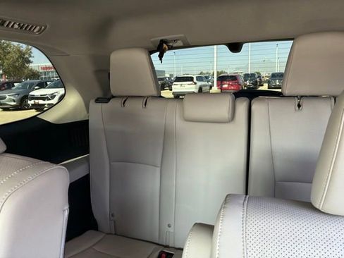 Used 2024 Toyota Grand Highlander AWD image 18