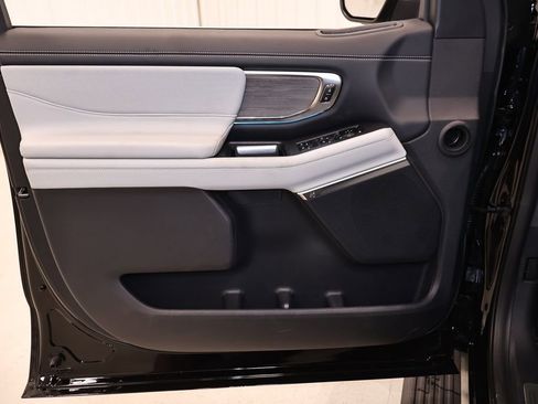 New 2026 Ford Expedition Max Platinum w/ Platinum Ultimate Package AWD/4WD image 10