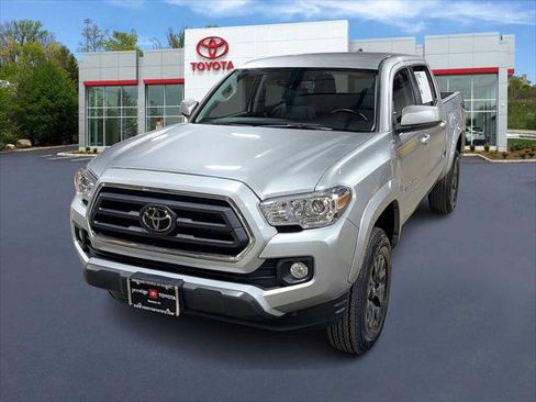 Certified 2023 Toyota Tacoma SR5 AWD/4WD image 1