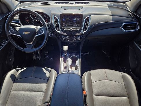 Used 2022 Chevrolet Equinox Premier FWD image 18