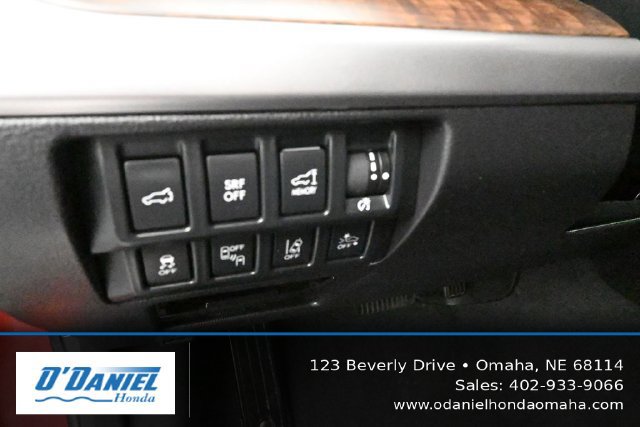 Used 2016 Subaru Outback 2.5i Limited AWD/4WD image 27