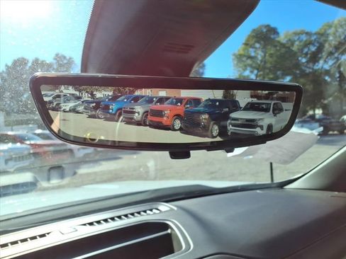 Used 2022 Chevrolet Silverado 1500 LTZ w/ LTZ Premium Package image 26