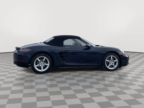 Used 2017 Porsche 718 Boxster image 9
