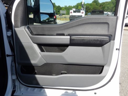 Used 2024 Ford F350 XLT w/ FX4 Off-Road Package AWD/4WD image 40