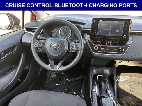 Used 2022 Toyota Corolla LE FWD image 7