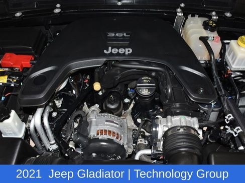 Used 2021 Jeep Gladiator Sport image 7