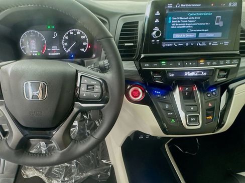 New 2026 Honda Odyssey Elite image 16