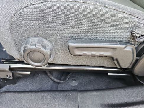 Used 2024 Jeep Wrangler Sport image 13