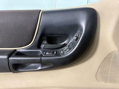 Used 2005 Ford Ranger FX4 image 20