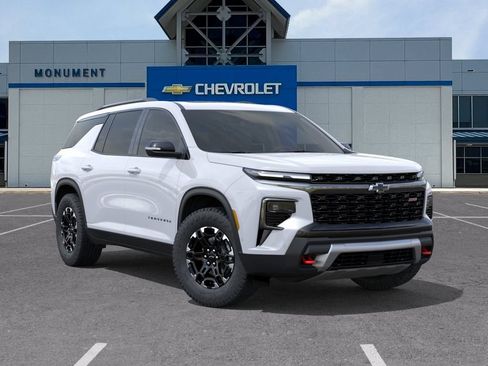 New 2027 Chevrolet Traverse Z71 w/ Enhanced Driving Package AWD/4WD image 7