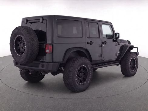 Used 2017 Jeep Wrangler Unlimited Sport w/ Quick Order Package 23S AWD/4WD image 3