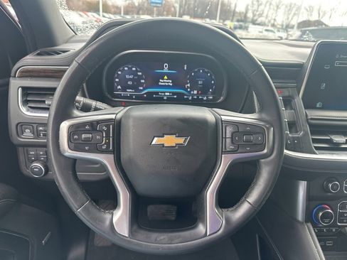 Used 2023 Chevrolet Suburban Premier image 16