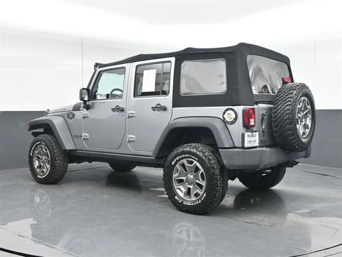 Used 2013 Jeep Wrangler Unlimited Rubicon w/ Max Tow Pkg image 7