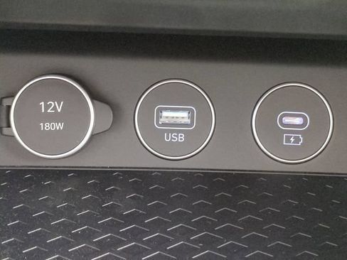 Certified 2026 Genesis G70 2.5T RWD image 20