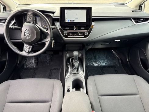 Certified 2025 Toyota Corolla LE image 22