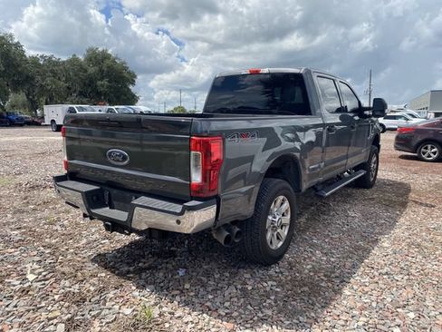 Used 2017 Ford F250 XLT AWD/4WD image 5