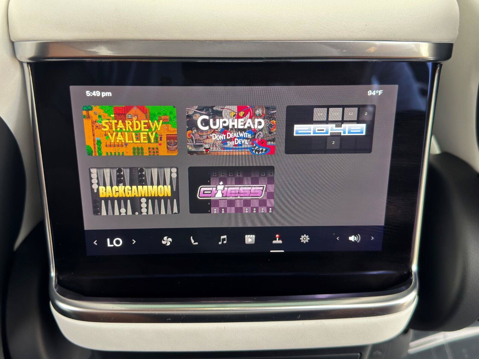 Used 2022 Tesla Model X AWD/4WD image 36